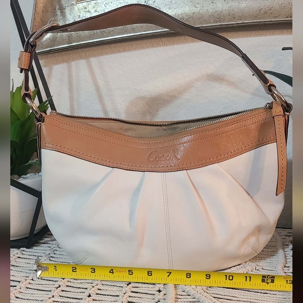 Coach White and Tan Leather Hobo Shoulder Bag
